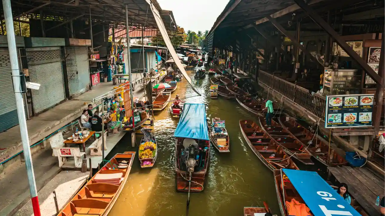 Damnoen Saduak Market.webp