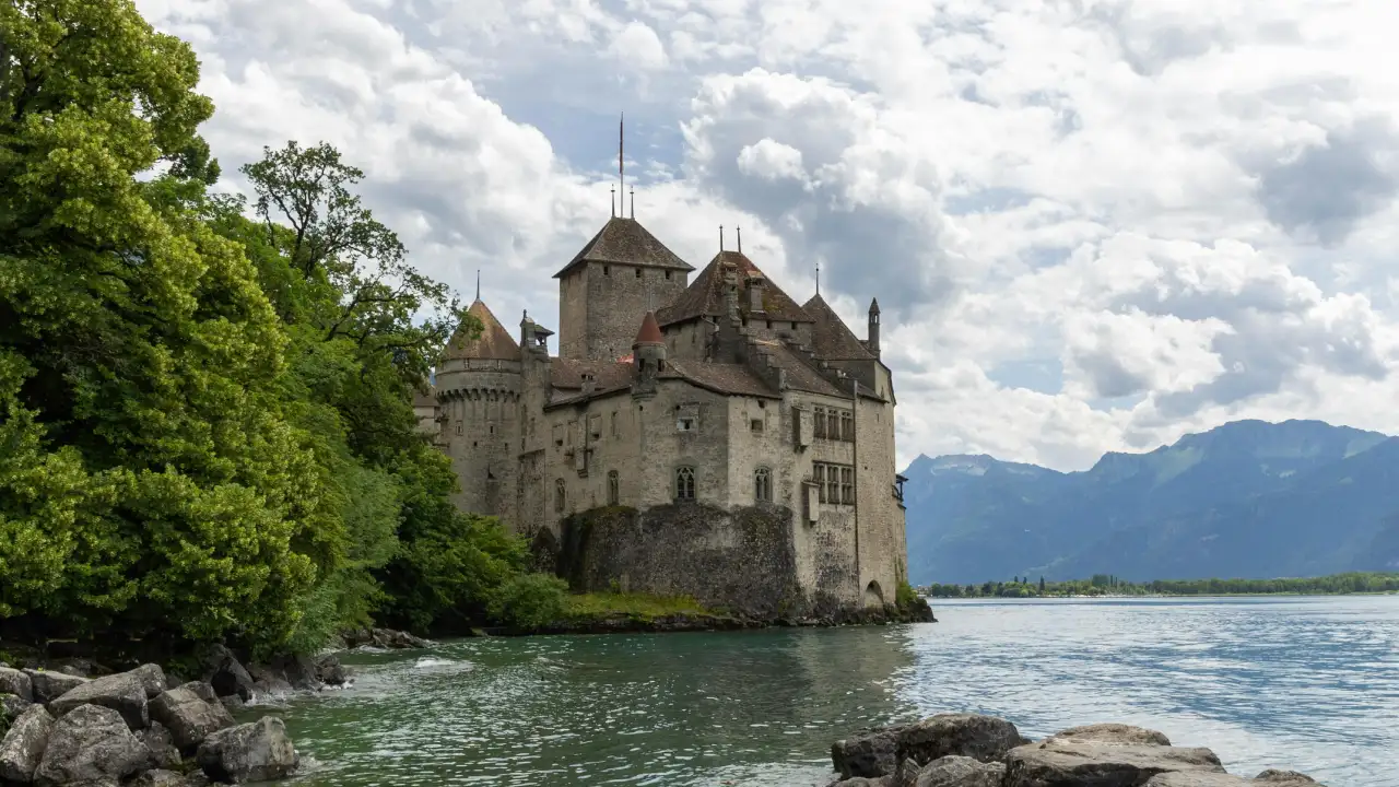 Landmarks in Switzerland.webp